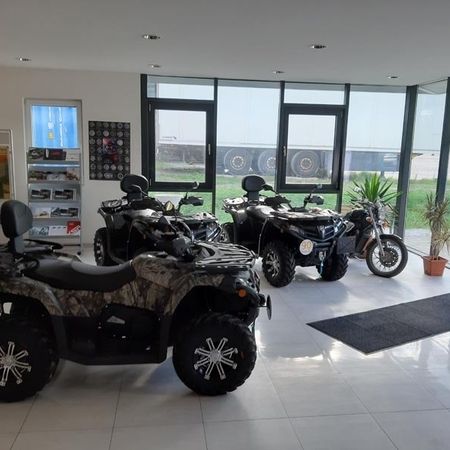 Quads im Eingangsbereich